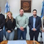 La AHT y la Municipalidad de Villa La Angostura firman un convenio para fortalecer el turismo sustentable